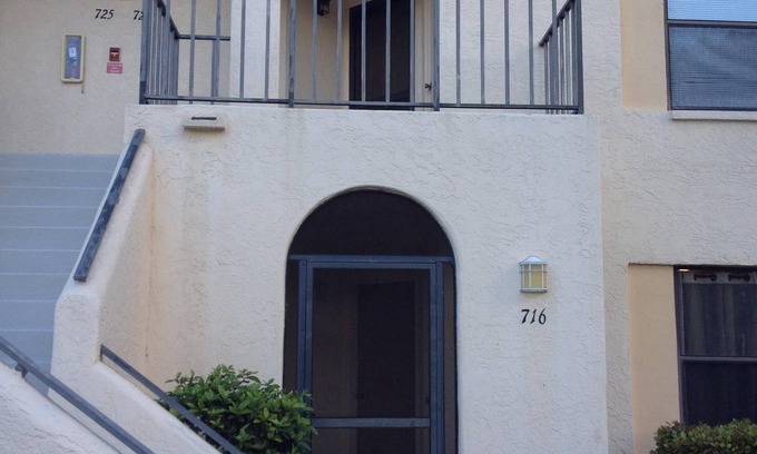 Central Naples Condo | Beautiful Condo - close to everything
