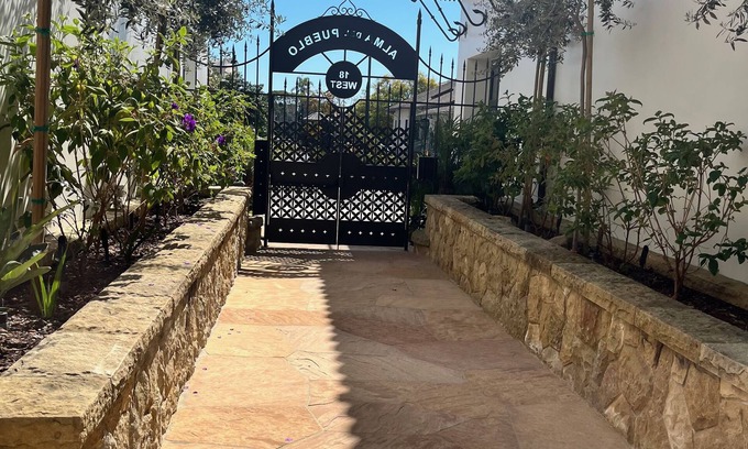 Historic Downtown Santa Barbara Condo | Beautiful Condo in the heart of Santa Barbara