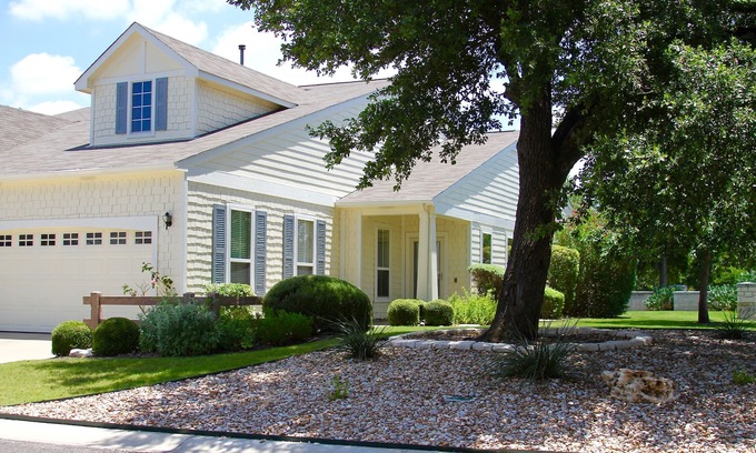 Sun City House | Beautiful Corner Property Home in Sun City Georgetown, Texas