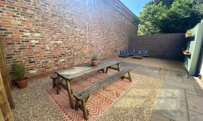 Stokesley Cottage | Beautiful, cosy cottage on market town high street