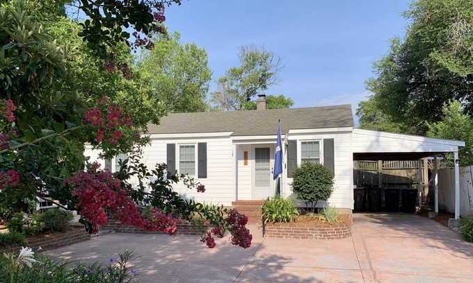 Augusta Cottage | Beautiful Cottage Close to Augusta University and Medical Complex