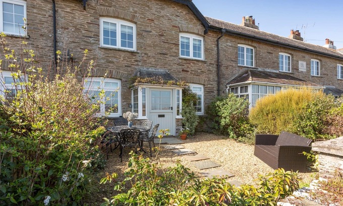 Torcross Cottage | Beautiful cottage Torcross, Devon with sea views!