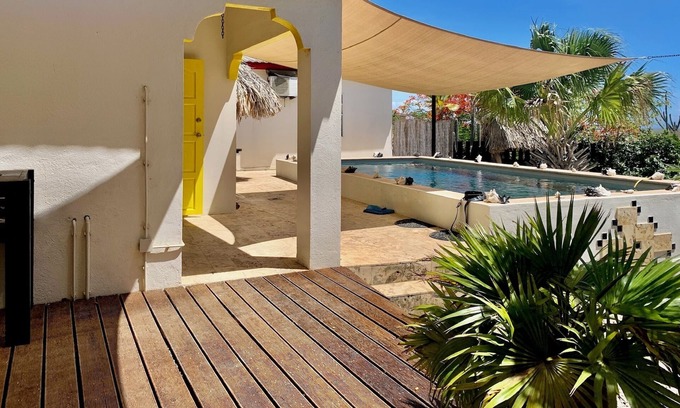 Nawati Cottage | Beautiful Cottage in Quiet Residential Area - Including Amazing Pool!