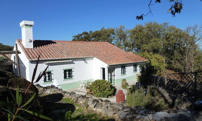 Marvao Cottage | Beautiful cottage nestled in the tranquil picturesque countryside of Marvao.