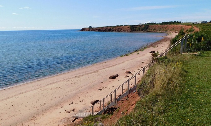 Souris Cottage | Beautiful cottage on tranquil beach in Prince Edward Island
