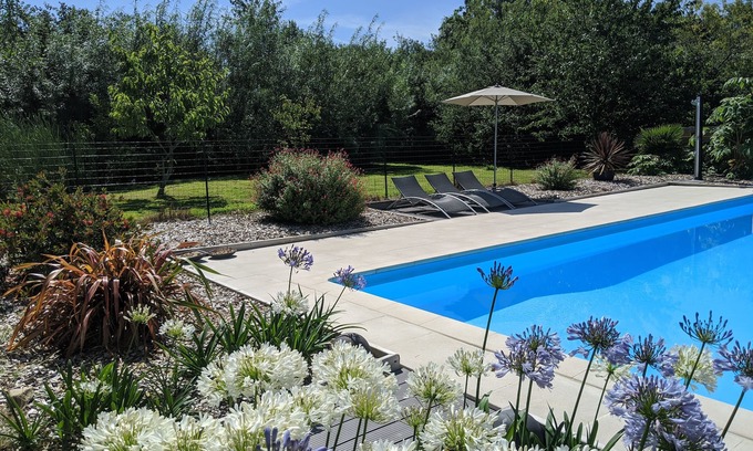 Vesly Cottage | Beautiful Cottage sleeps 6 - with shared pool & tennis 10 mins from beach.