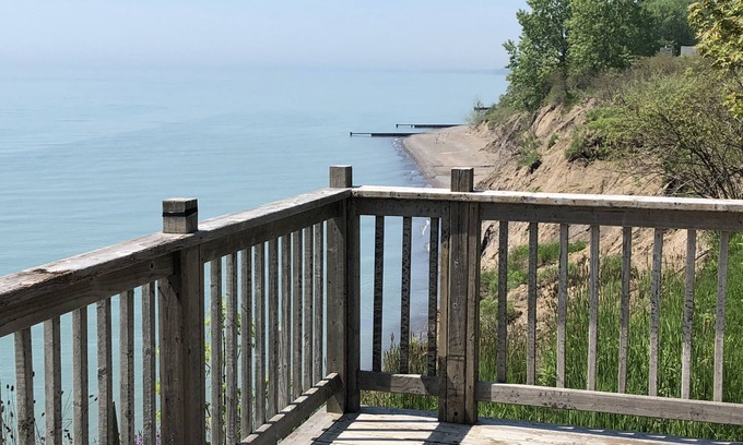 Wheatley Cottage | Beautiful cottage with private beach