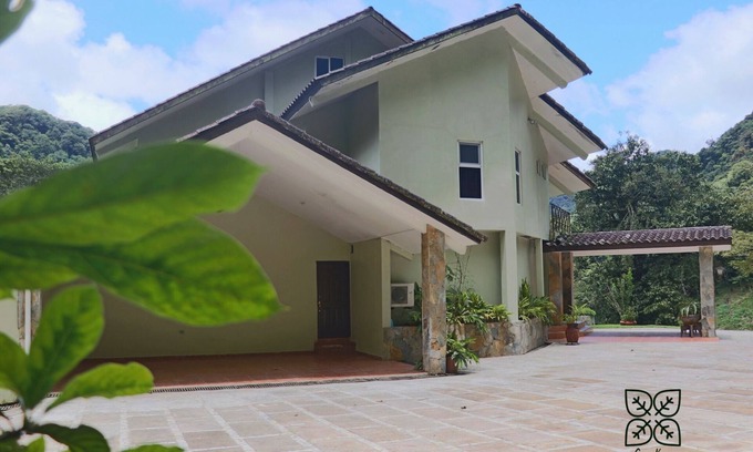 El Valle de Anton Villa | Beautiful country house in the valley of Anton, Panama.