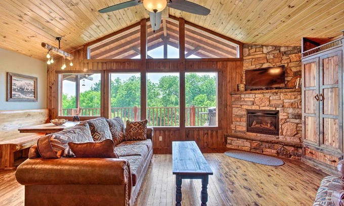 Caddo County House | Beautiful Country Cabin on Crooked Creek Farm!