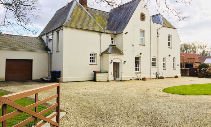 Teversal House | Beautiful Country Holiday Home in the Nottinghamshire Countryside