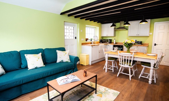 Stoke Bardolph Apartment | Beautiful Countryside Cottage | Peaceful Setting