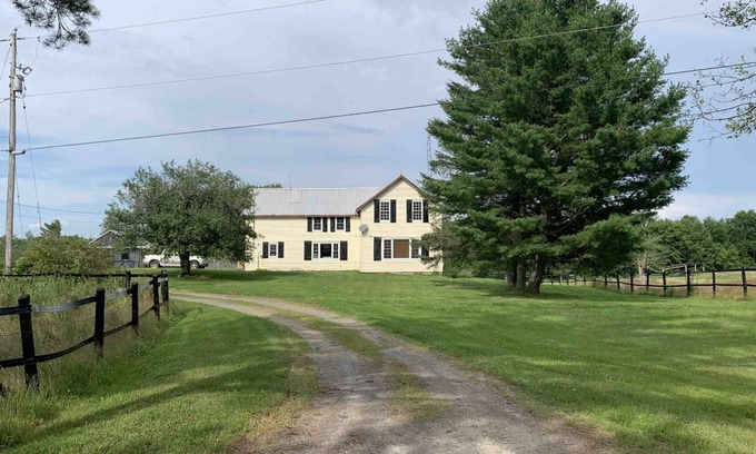 Stone Mills House | Beautiful Countryside Retreat
