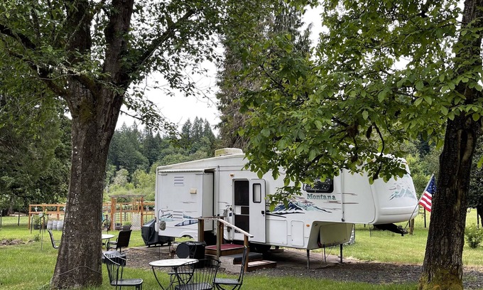 Marcola House | Beautiful county location