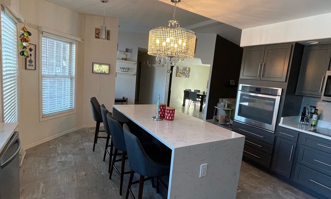 Iron Mountain House | Beautiful, cozy house in the best neighborhood