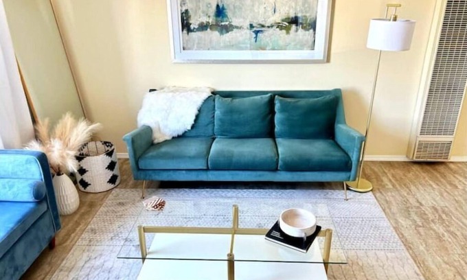 North Park Apartment | Beautiful Cozy North Park 2 bed apartment