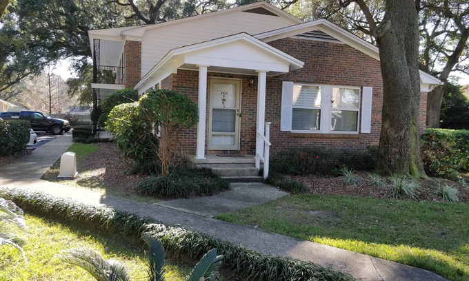 Northeast Pensacola House | Beautiful, cozy, quiet, friendly, 3 miles from everything including nightlife.