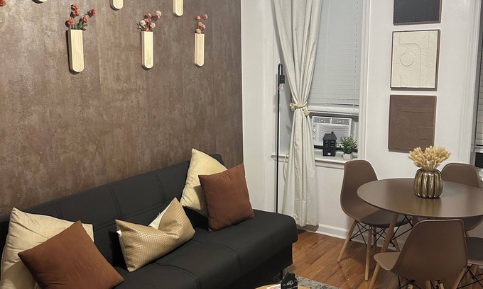 Upper Manhattan Apartment | Beautiful cozy two bedroom apartment in great location of NYC!
