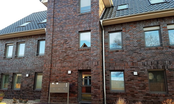 Oldersum Apartment | Beautiful cozy vacation apartment with balcony in the vacation home Zur Alten Maar