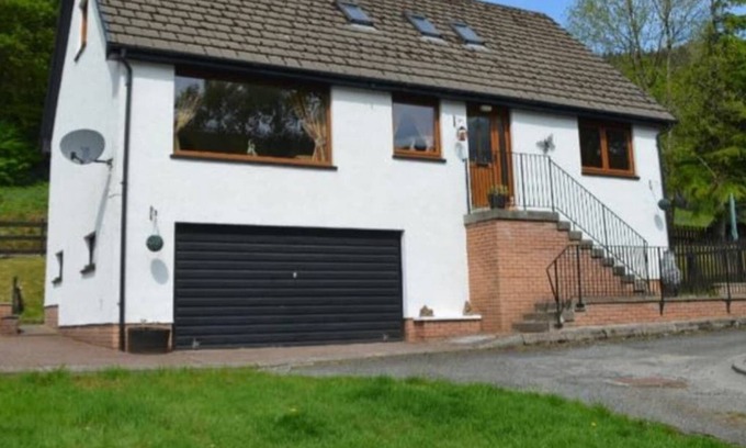 Arrochar Cottage | Beautiful detached Lodge in rural area