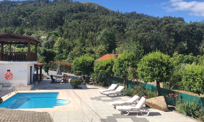 Souto Villa | Beautiful detached villa with private pool, FibreWi-fi, garden, games room & BBQ