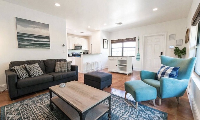 Victoria Park House | ⭐️Beautiful Duplex in Victoria Park!⭐️