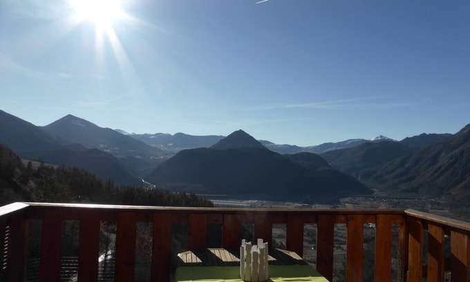 Theus Ski Chalet | Beautiful duplex of 110 m² in a chalet style Full of charm, awarded 3 stars