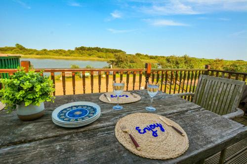 Ringstead House | beautiful eco-beach house next to bird reserve