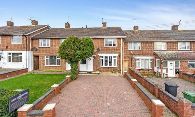 Hemel Hempstead Apartment | Beautiful entire house, close to Harry Potter Studios