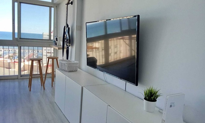 Playa Pobla de Farnals Apartment | Beautiful apartment with sea views