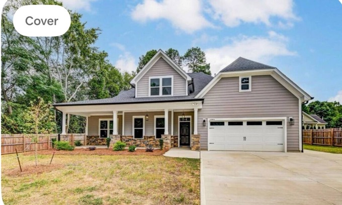 Charlotte House | Beautiful Escape, Mins from Carowinds & Lake Wylie