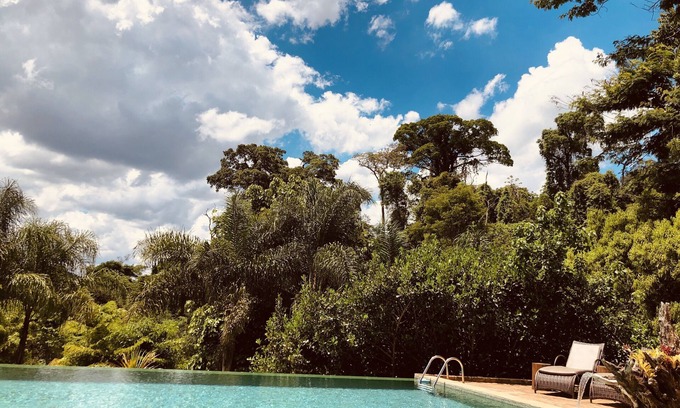 Sousas Cottage | Beautiful estate with swimming pool, tennis court, sauna, gardens, lakes and native forest