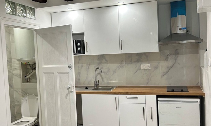 Quartier Centre Ville Apartment | Beautiful F2 Downtown Massy with garden