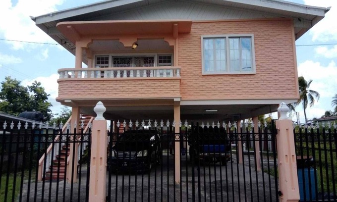 Port Mourant House | Beautiful Family Home