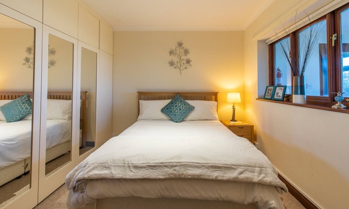 Y Felinheli House | Beautiful family home with fantastic views over the Menai straits