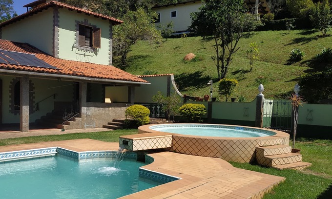 Sao Roque House | Beautiful farm with stunning views located in a charming and beautiful condominium.