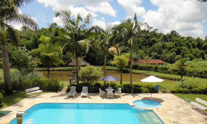 Guacuri House | Beautiful farm with swimming pool, Wi-Fi, soccer field, lake with kiosk, streams, etc.