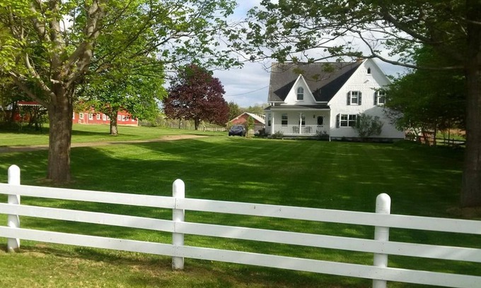 West Covehead Other | Beautiful Farmhouse minutes from National Park Beaches and Golf!
