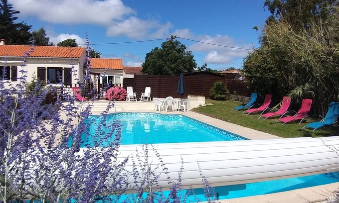 Saint-Denis-du-Payre Villa | Beautiful Villa with heated pool - just 10 minutes from the sea!
