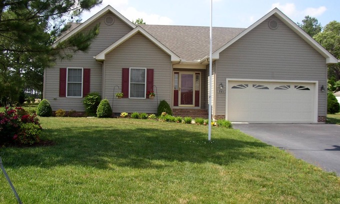Salisbury House | Beautiful furnished home in Salisbury, MD.