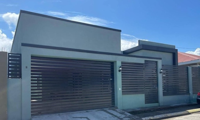 Sector 3 House | Beautiful gated community family House/Jacuzzi
