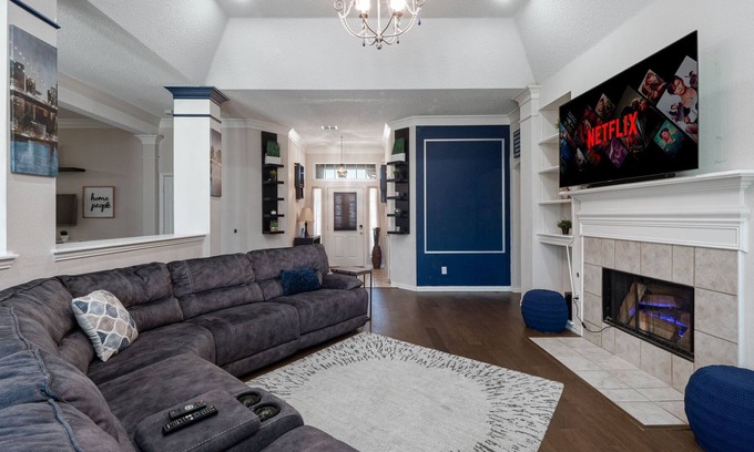 South Arlington House | Beautiful Gem next to AT&T Stadium & Rangers Stadium