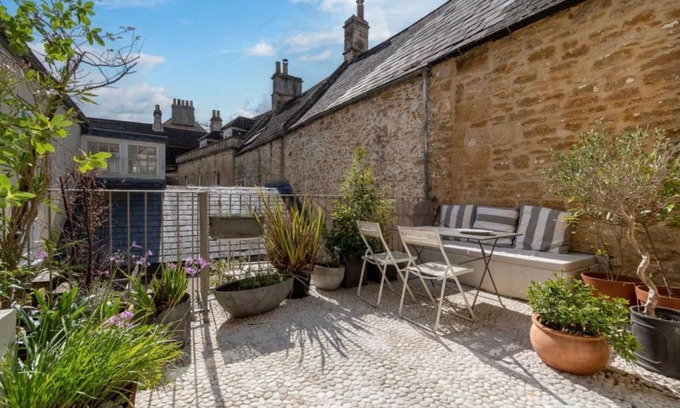 Claverton House | Beautiful Georgian House Near Bath Sleeps 6