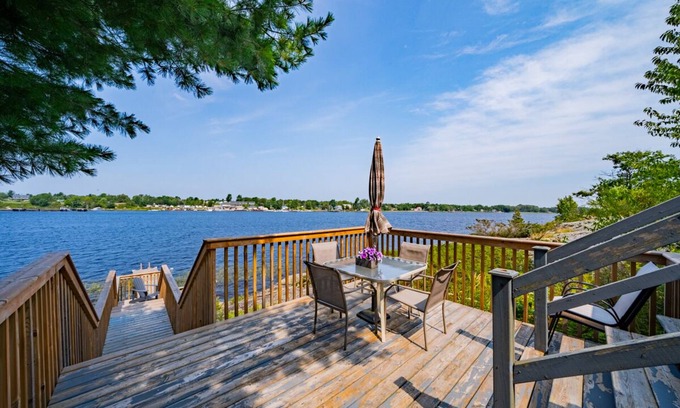 Britt Cottage | Beautiful Georgian Bay Cottage