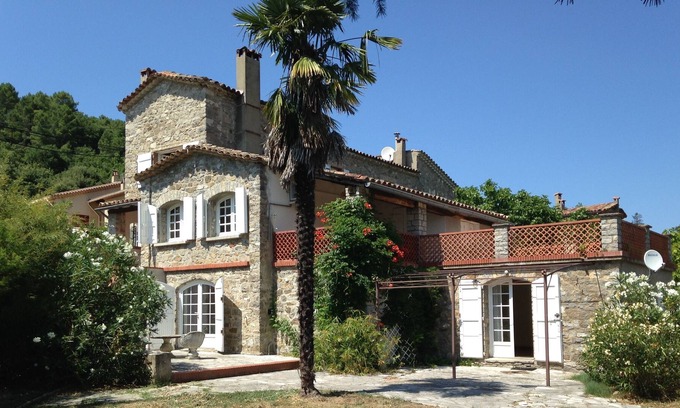 Generargues Cottage | BEAUTIFUL GITE IN CÉVENNES 4 BEDS - "THE BLUE CEDAR"