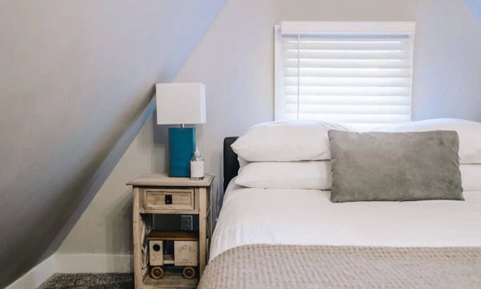 Scranton Apartment | Beautiful Green Ridge Apartment in Scranton