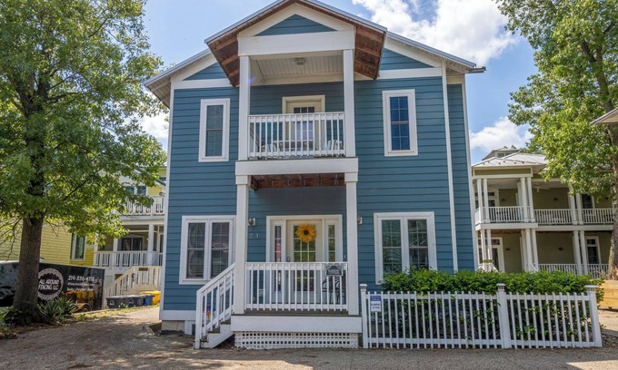 Michigan City House | Beautiful Guest House in Beachwalk Resort Perfect for Small Families