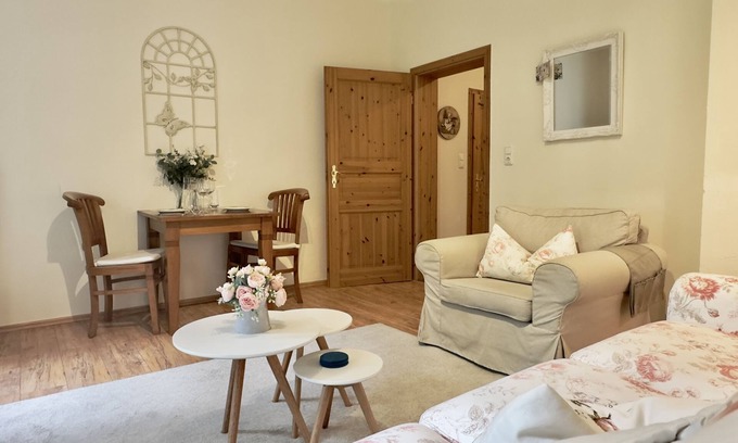 Altharlingersiel Apartment | Beautiful Gulfhof: 45sqm apartment Buurnstuuv 3 persons, garden & terrace