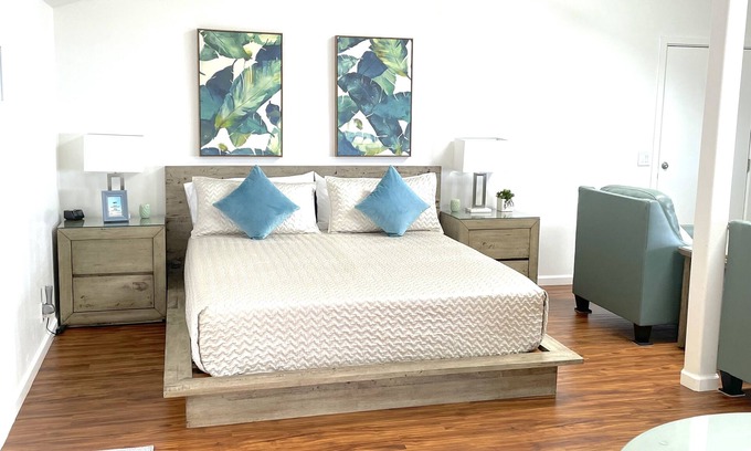 Kailua-Kona Apartment | Beautiful Hawaiian Paradise Studio with stunning coastal views