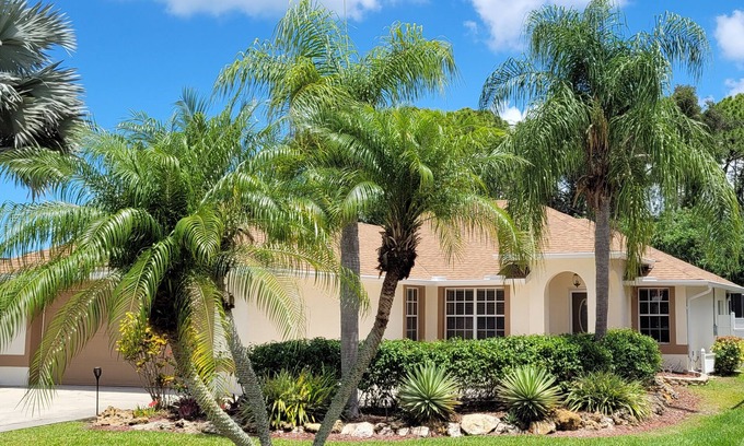 Bonita Springs House | Beautiful Heated Saltwater Pool/Hot Tub Home, 4 Minutes to Beach, Great Biking