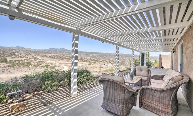 Hemet House | Beautiful Hemet Home: Large Patio & Mtn Views!